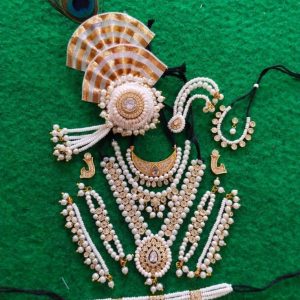 Top 5 Mistakes to Avoid When Buying Ladoo Gopal Poshaks